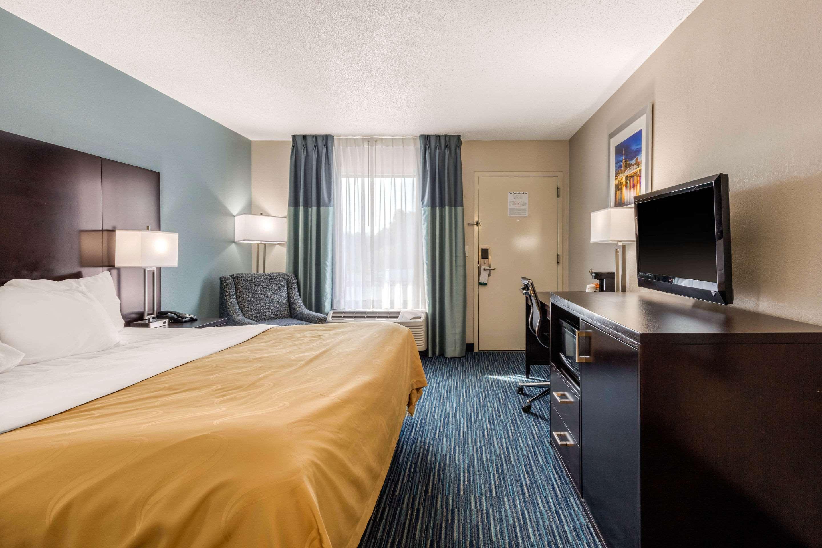 Gordonsville Quality Inn מראה חיצוני תמונה