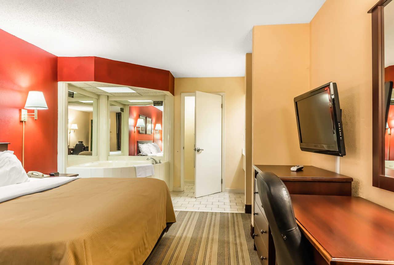 Gordonsville Quality Inn מראה חיצוני תמונה