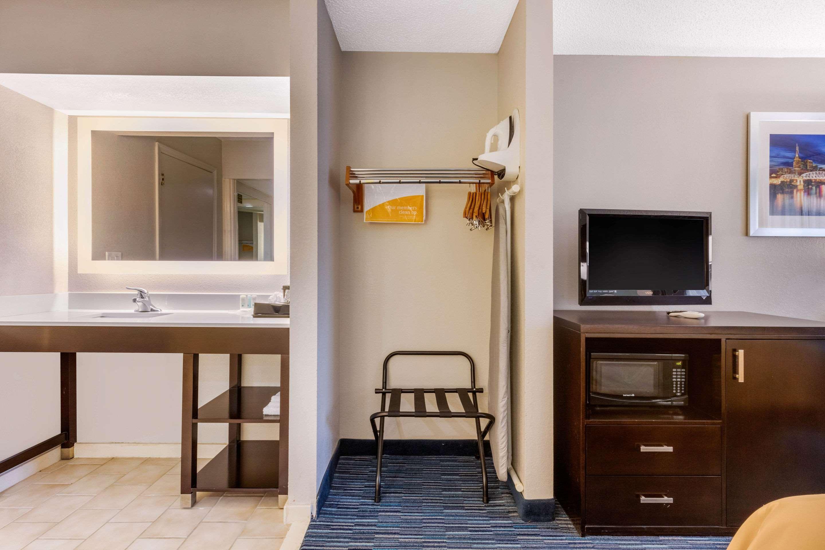 Gordonsville Quality Inn מראה חיצוני תמונה